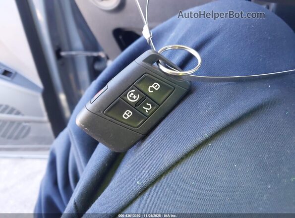 3VVJX7B29RM122438 2024 VOLKSWAGEN TAOS Gray Vista del salpicadero