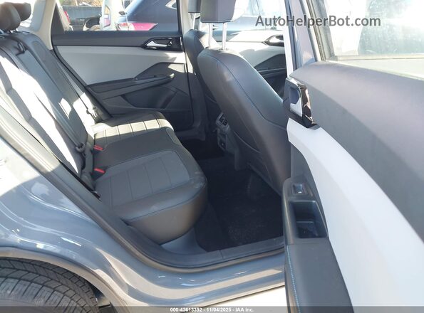 3VVJX7B29RM122438 2024 VOLKSWAGEN TAOS Gray Vista de la etiqueta del VIN
