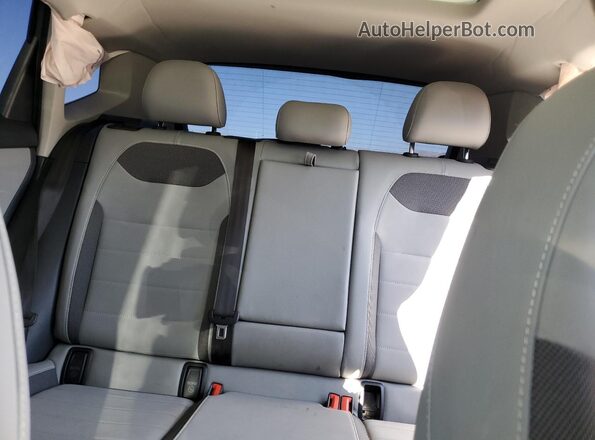 3VVLX7B24NM097435 2022 VOLKSWAGEN TAOS Gray Vista de los asientos traseros