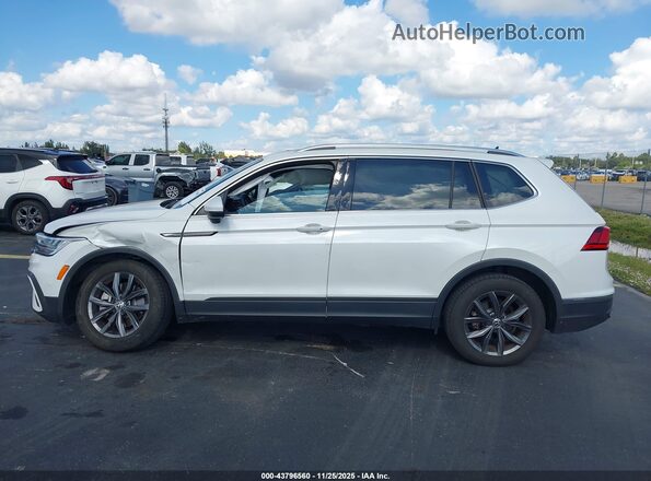 3VVNB7AX3PM126124 2023 VOLKSWAGEN TIGUAN White Vista interior de 360 grados