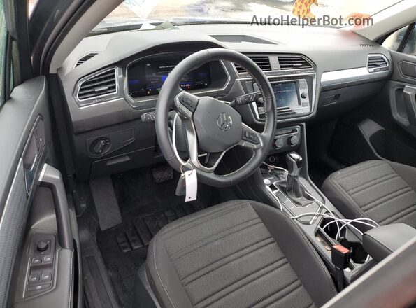 3VVRB7AX0RM058580 2024 VOLKSWAGEN TIGUAN Серый Вид панели приборов