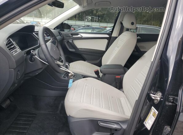 3VVRB7AX1RM127051 2024 VOLKSWAGEN TIGUAN Черный Вид салона спереди