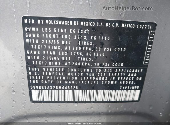 3VVRB7AX2RM048228 2024 VOLKSWAGEN TIGUAN Серебряный Вид подкапотного пространства