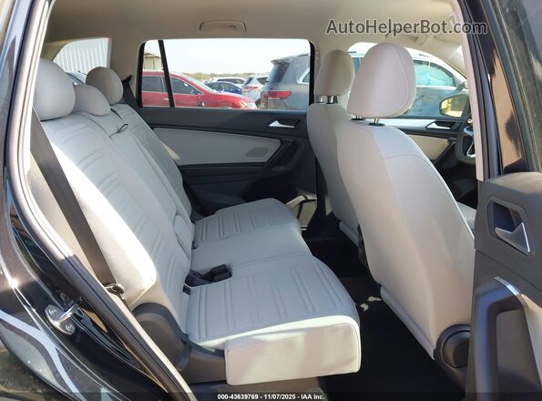 3VVRB7AX7RM205672 2024 VOLKSWAGEN TIGUAN Black VIN կոդի պիտակի տեսք