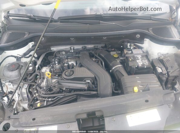 3VVSX7B20RM009367 2024 VOLKSWAGEN TAOS White უკანა ხედი