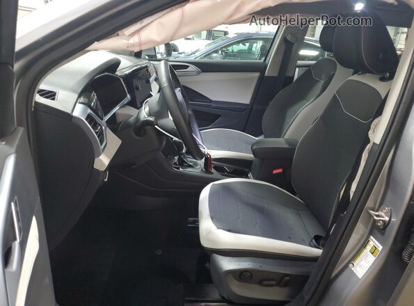 3VVVC7B28SM006036 2025 VOLKSWAGEN TAOS Gray წინა სალონის ხედი