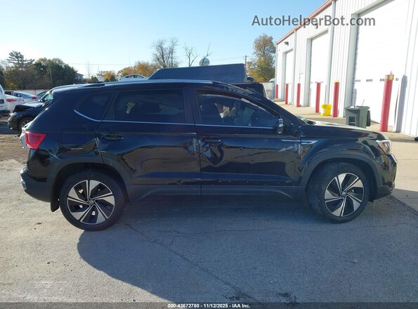 3VVVX7B22RM057319 2024 VOLKSWAGEN TAOS Black ხელსაწყოთა პანელის ხედი