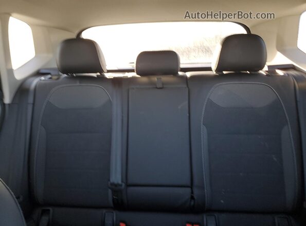 3VVVX7B2XRM020714 2024 VOLKSWAGEN TAOS Gray 