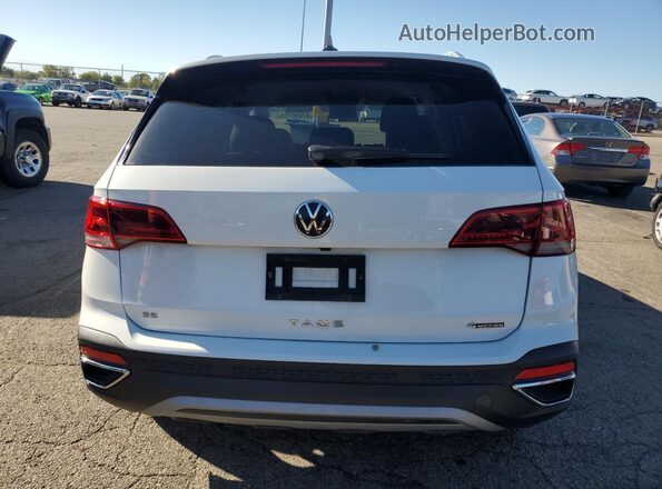 3VVWX7B26NM043969 2022 VOLKSWAGEN TAOS White Widok z tyłu