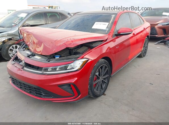 3VW2T7BUXSM035022 2025 VOLKSWAGEN JETTA Red წინა მარცხენა ხედი სამი მეოთხედიდან