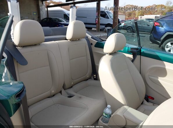 3VW517AT8HM809675 2017 VOLKSWAGEN BEETLE Зеленый 