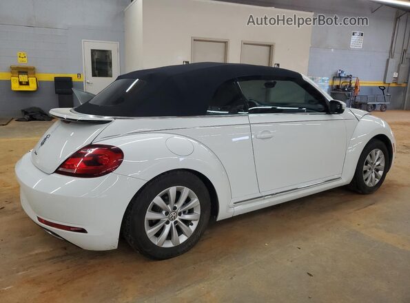 3VW5DAATXJM512806 2018 VOLKSWAGEN BEETLE White Rear right