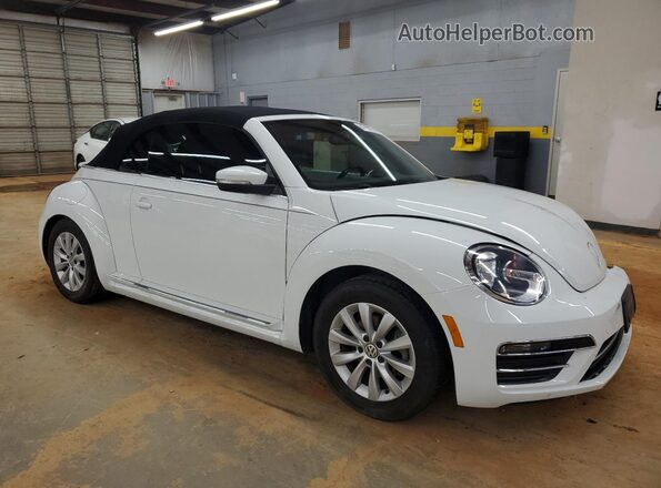3VW5DAATXJM512806 2018 VOLKSWAGEN BEETLE White Front right