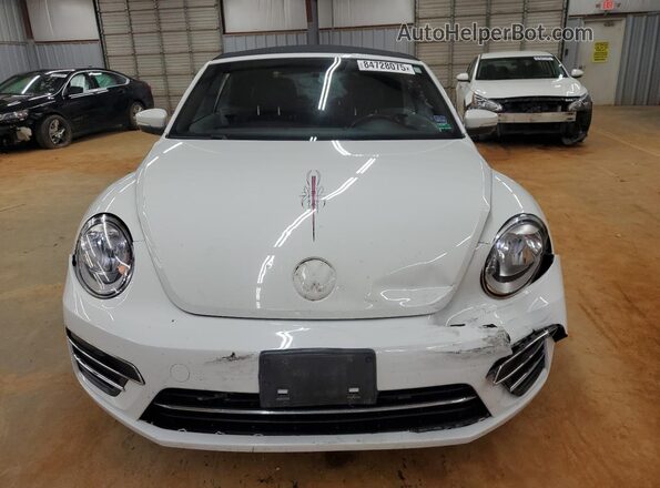 3VW5DAATXJM512806 2018 VOLKSWAGEN BEETLE White Front view