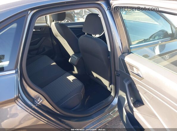 3VW5M7BU2RM007476 2024 VOLKSWAGEN JETTA Gray Widok naklejki z numerem VIN