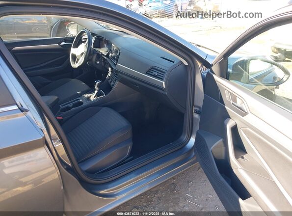 3VW5M7BU2RM007476 2024 VOLKSWAGEN JETTA Gray Widok wnętrza z przodu