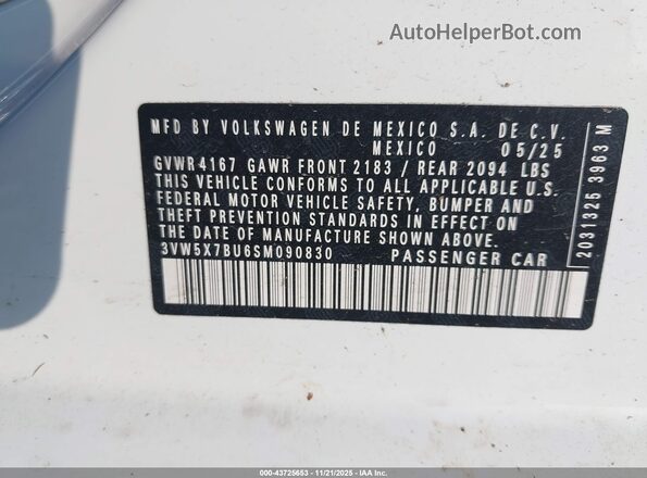 3VW5X7BU6SM090830 2025 VOLKSWAGEN JETTA White Vista del compartimento del motor
