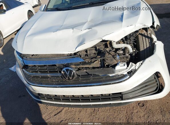 3VW7M7BU0RM046446 2024 VOLKSWAGEN JETTA White Widok z przodu