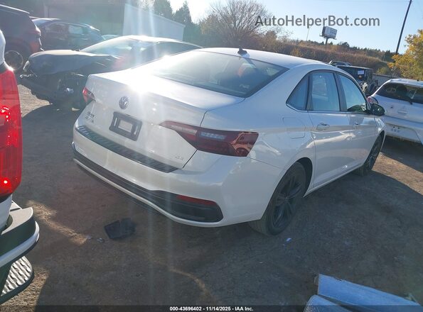 3VW7M7BU0RM046446 2024 VOLKSWAGEN JETTA White Tył prawy