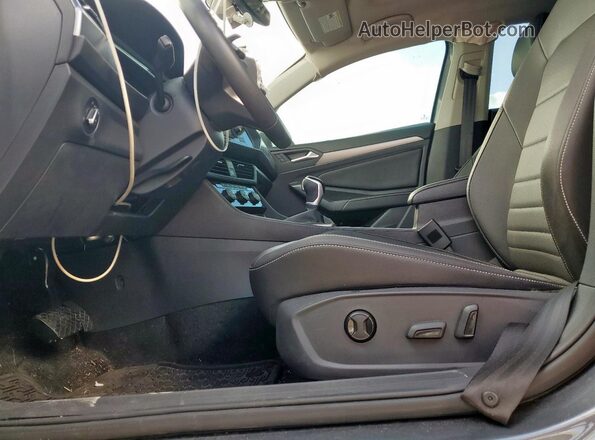 3VW7M7BU4PM061884 2023 VOLKSWAGEN JETTA Charcoal Вид салону спереду