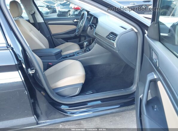 3VWEB7BU0LM043499 2020 VOLKSWAGEN JETTA Black Front interior view