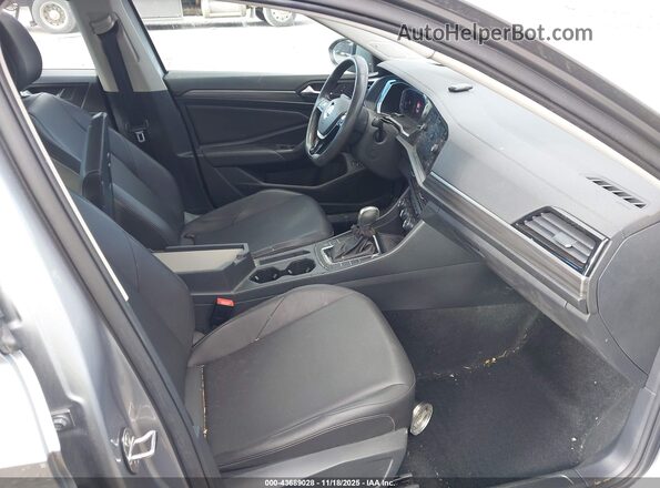 3VWEB7BU5LM069712 2020 VOLKSWAGEN JETTA Silver Вид салону спереду