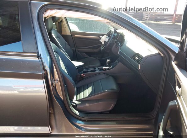 3VWEM7BU1NM010332 2022 VOLKSWAGEN JETTA Silver Vista interior delantera