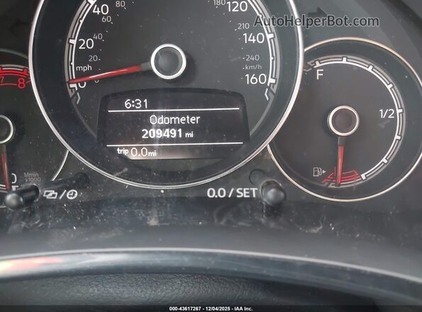 3VWF17AT2HM614188 2017 VOLKSWAGEN BEETLE White 