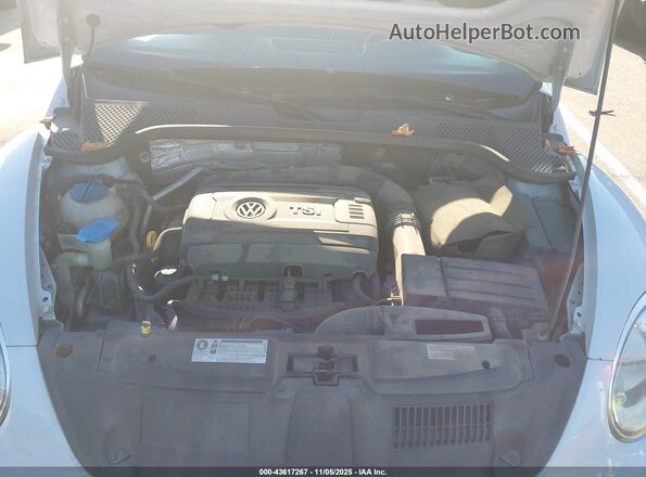 3VWF17AT2HM614188 2017 VOLKSWAGEN BEETLE White Հետևի տեսք