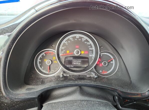 3VWFD7AT0JM713394 2018 VOLKSWAGEN BEETLE Red 