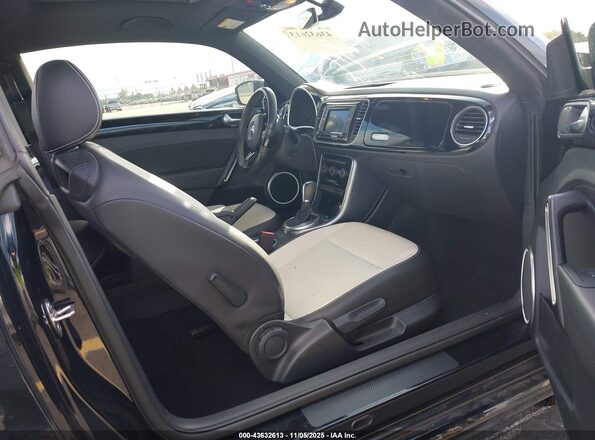 3VWJD7AT6JM711594 2018 VOLKSWAGEN BEETLE Black Вид салону спереду