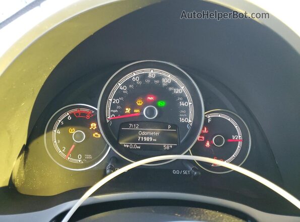 3VWJD7AT6KM706378 2019 VOLKSWAGEN BEETLE White Սարքավորումների վահանակի տեսք