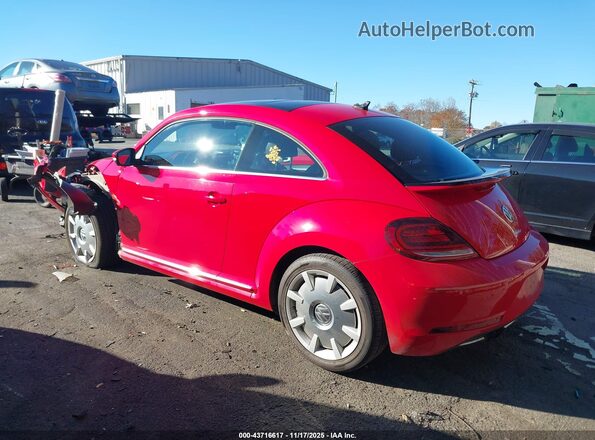 3VWJD7AT8KM714000 2019 VOLKSWAGEN BEETLE Red 