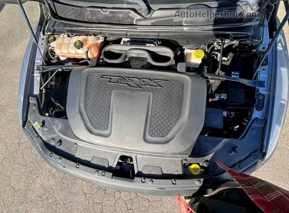1C6SRFU98NN393094 2022 RAM 1500 Silver Vista de los asientos traseros