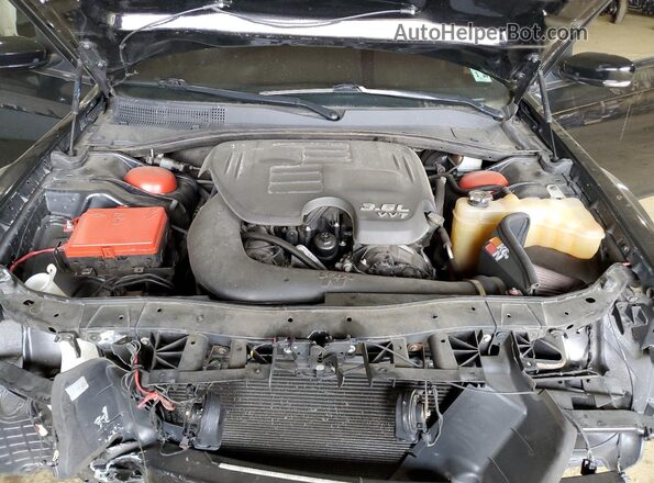 2C3CCABGXMH523522 2021 CHRYSLER 300 Black Rear interior view