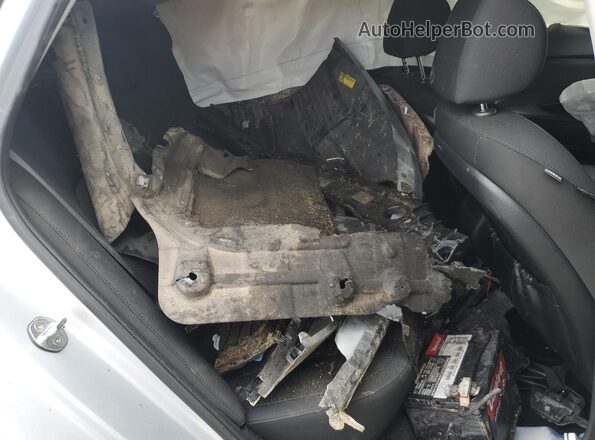 5XXGT4L37JG266425 2018 KIA OPTIMA Серебряный Вид задней части салона