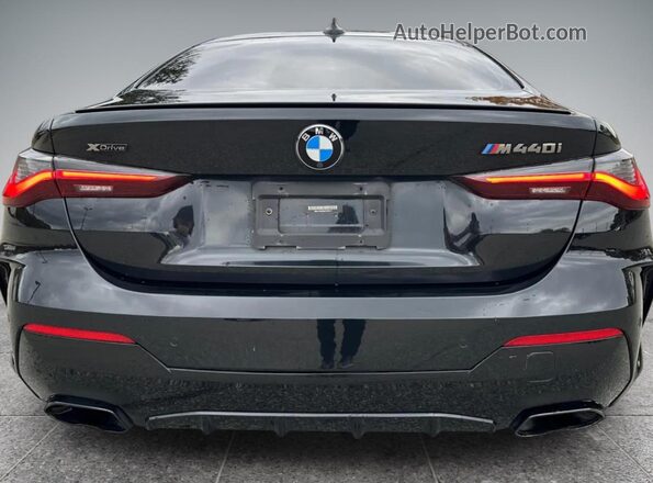 WBA13AR09MCF20741 2021 BMW M4 Black VIN კოდის სტიკერის ხედი