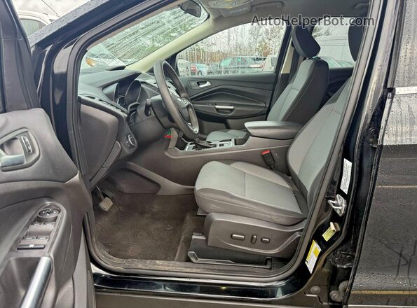 1FMCU9GD0JUA75530 2018 FORD ESCAPE Black Engine compartment view