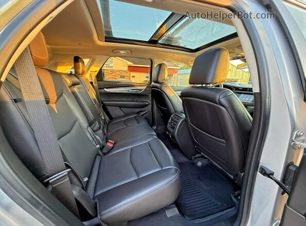 1GYKNCRS1KZ112444 2019 CADILLAC XT5 Серебряный 