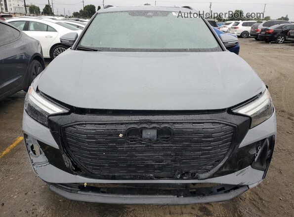 WA1LUBFZ7RP042778 2024 AUDI Q4 Gray უკანა ხედი