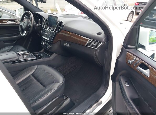 4JGDA5HB4GA808045 2016 MERCEDES-BENZ GLA-CLASS White Widok wnętrza z przodu