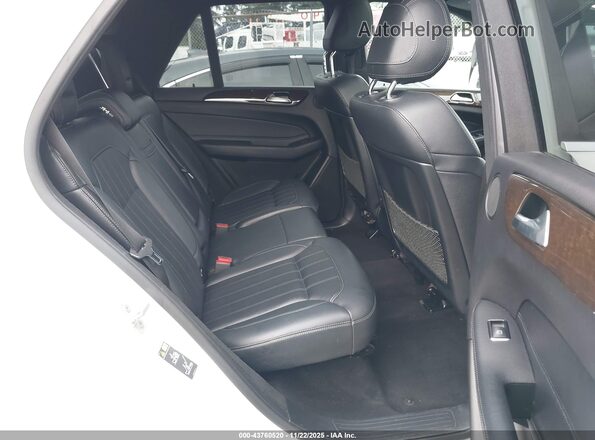 4JGDA5HB4GA808045 2016 MERCEDES-BENZ GLA-CLASS White Widok naklejki z numerem VIN