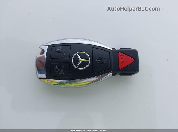 4JGDA5HB4GA808045 2016 MERCEDES-BENZ GLA-CLASS White Widok deski rozdzielczej