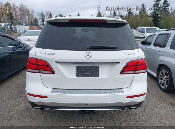 4JGDA5HB4GA808045 2016 MERCEDES-BENZ GLA-CLASS White 