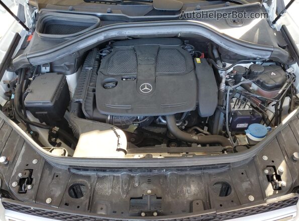 4JGDA5HB9HA959366 2017 MERCEDES-BENZ GLE White Vista del compartimento del motor