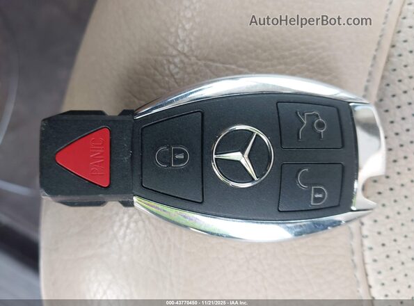 4JGDA6EB2JB028833 2018 MERCEDES-BENZ AMG GLE 43 Белый Вид панели приборов