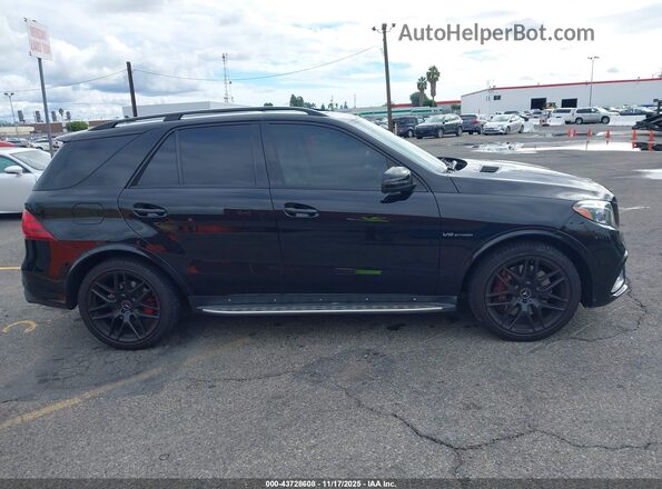 4JGDA7FB8JB141724 2018 MERCEDES-BENZ AMG GLE 63 Black Rear interior view