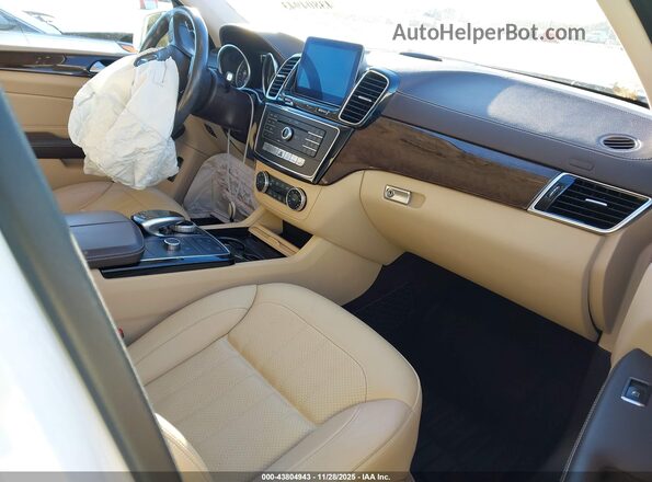4JGDF6EE2JA995993 2018 MERCEDES-BENZ GLS 450 White Front interior view