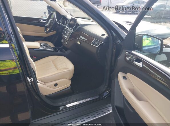 4JGDF6EE4JB146930 2018 MERCEDES-BENZ GLS 450 Black Front interior view
