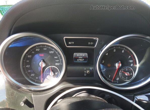 4JGDF6EE4KB232546 2019 MERCEDES-BENZ GLS White Vista del cuadro de instrumentos
